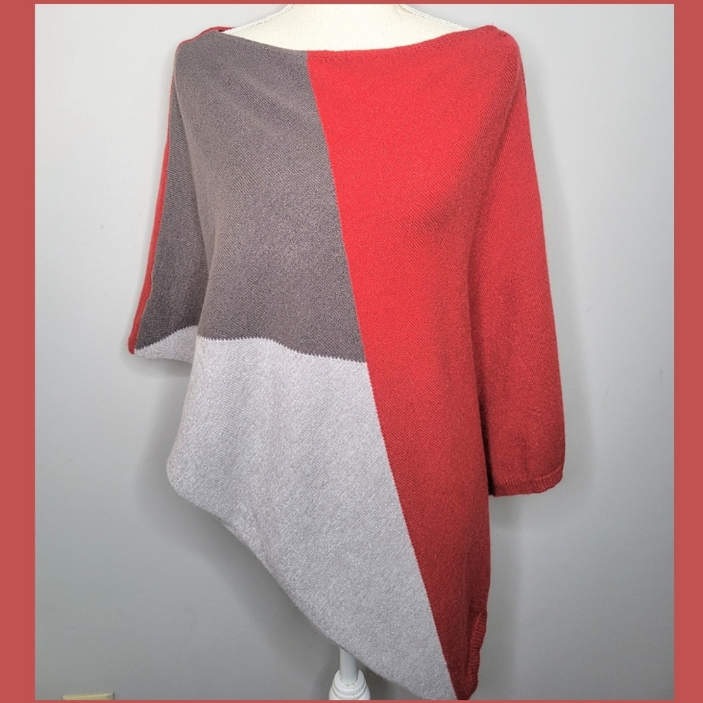 NWT Arianna by Howard's Colorblock Poncho Sweater One Size